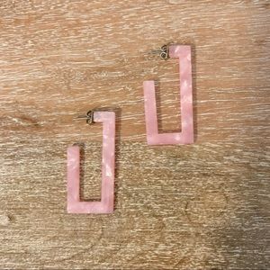 Pink marbled earrings